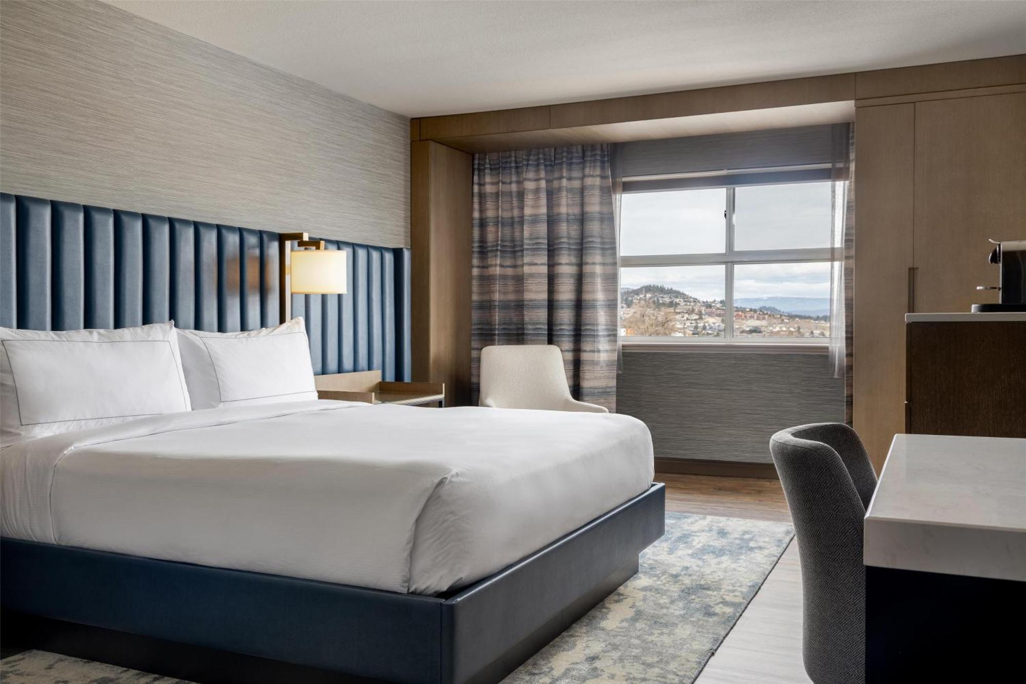 Doubletree By Hilton West Kelowna Exterior foto