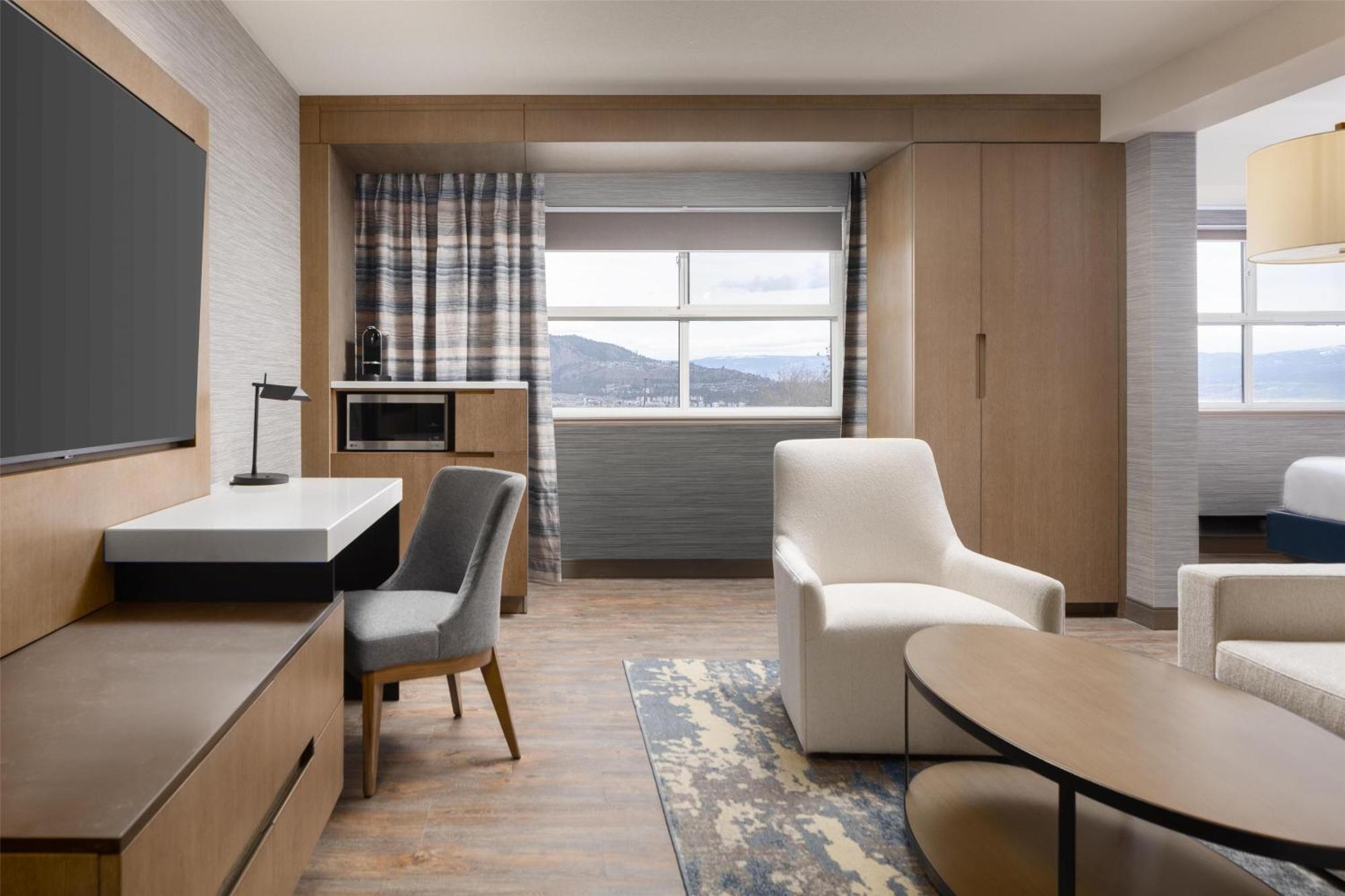Doubletree By Hilton West Kelowna Exterior foto